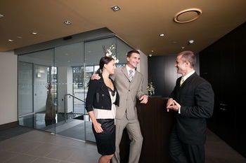 Melbourne Short Stay Apartments On Whiteman - Accommodation Noosa 10