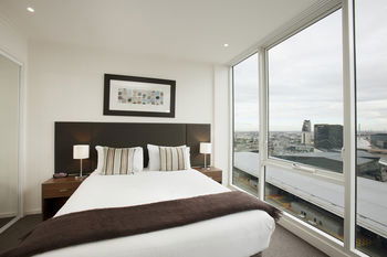 Melbourne Short Stay Apartments On Whiteman - Accommodation Noosa 17