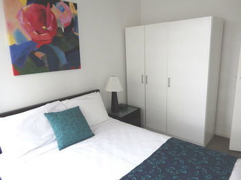 AKOM Docklands - Accommodation Noosa 1