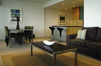 AKOM Docklands - Accommodation Noosa 11