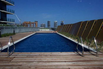 AKOM Docklands - Accommodation Noosa 18