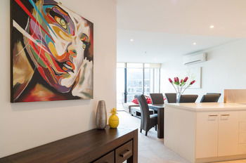 AKOM Docklands - Accommodation Noosa 20