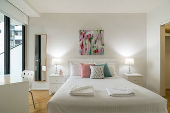 AKOM Docklands - Accommodation Noosa 26