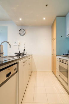 AKOM Docklands - Accommodation Noosa 27