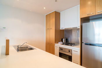 AKOM Docklands - Accommodation Noosa 33