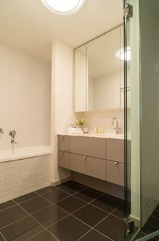 AKOM Docklands - Accommodation Noosa 35