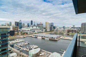 AKOM Docklands - Accommodation Noosa 43