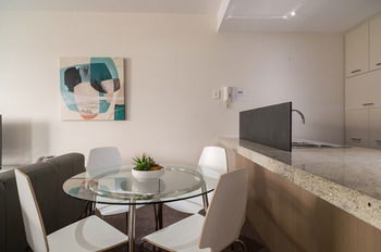 AKOM Docklands - Accommodation Noosa 45