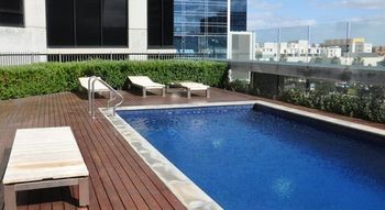 AKOM Docklands - Accommodation Noosa 52