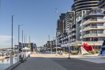 AKOM Docklands - Accommodation Noosa 55