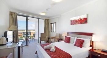 OVR Caloundra - Accommodation Noosa 6