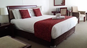 OVR Caloundra - Accommodation Noosa 7