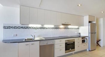 OVR Caloundra - Accommodation Noosa 12