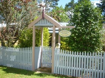 Whispering Pines Chalet & Cottages - Accommodation Noosa 10