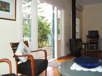 Whispering Pines Chalet & Cottages - Accommodation Noosa 23