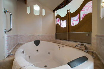A Camelot Tower & Penthouse - Accommodation Noosa 51