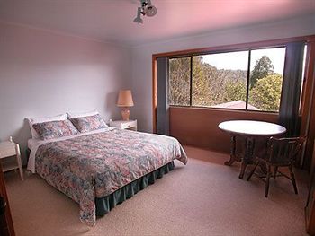 A Camelot Tower & Penthouse - Accommodation Noosa 4