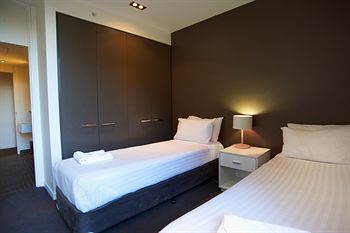 City Edge Serviced Apartments East Melbourne - Accommodation Noosa 13