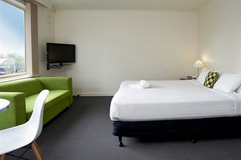 City Edge Serviced Apartments East Melbourne - Accommodation Noosa 22