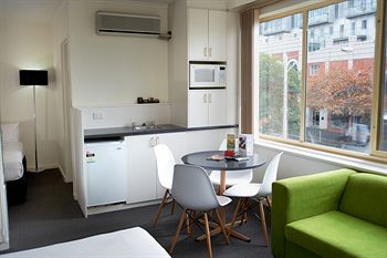 City Edge Serviced Apartments East Melbourne - Accommodation Noosa 32