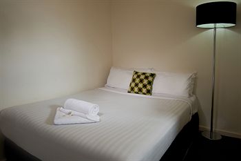 City Edge Serviced Apartments East Melbourne - Accommodation Noosa 38