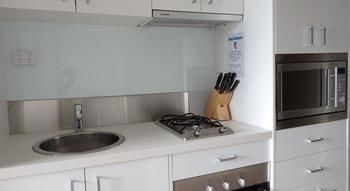 Hiigh Apartments - Accommodation Noosa 10