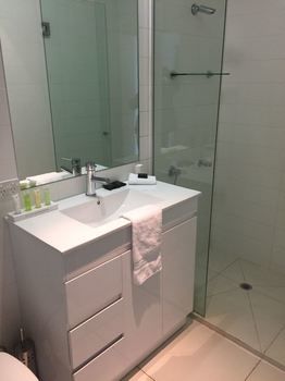 Hiigh Apartments - Accommodation Noosa 17