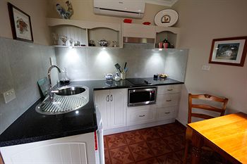 Bendles Cottages And Country Villas - Accommodation Noosa 22