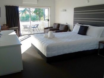 The Esplanade Motel - Formerly Eco-Inn Warners Bay - Accommodation Noosa 3