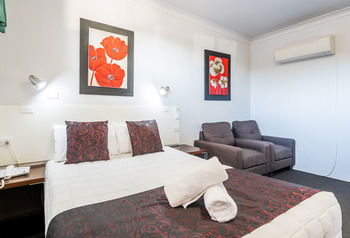 The Esplanade Motel - Formerly Eco-Inn Warners Bay - Accommodation Noosa 12