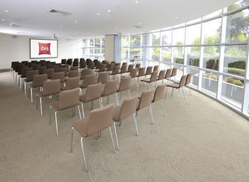 Ibis Melbourne Glen Waverley - Accommodation Noosa 13