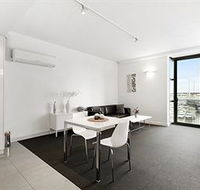 Docklands Private Collection of Apartments - Digital Harbour - Accommodation Noosa