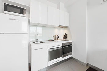 Docklands Private Collection Of Apartments - Digital Harbour - Accommodation Noosa 5