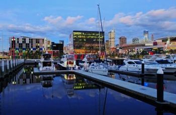 Docklands Private Collection Of Apartments - Digital Harbour - Accommodation Noosa 7
