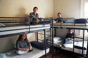 Nomads All Nations - Hostel / Backpacker - Accommodation Noosa 3