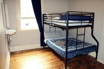 Nomads All Nations - Hostel / Backpacker - Accommodation Noosa 9