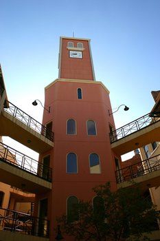 Carlton Clocktower Apartments - Accommodation Noosa 0