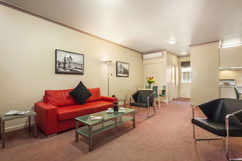 Carlton Clocktower Apartments - Accommodation Noosa 1