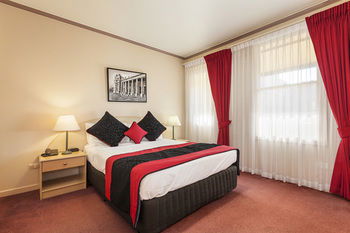 Carlton Clocktower Apartments - Accommodation Noosa 5