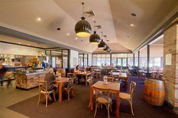 Potters Hotel Brewery Resort - Accommodation Noosa 4