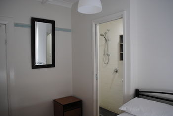 Highfield Hotel - Accommodation Noosa 3