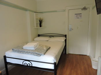 Highfield Hotel - Accommodation Noosa 10