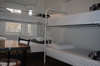 Highfield Hotel - Accommodation Noosa 24