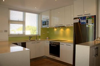 84 The Spit - Accommodation Noosa 15
