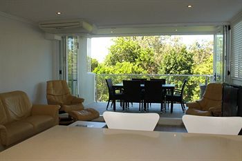 84 The Spit - Accommodation Noosa 16
