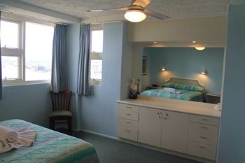 84 The Spit - Accommodation Noosa 28