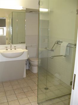 84 The Spit - Accommodation Noosa 41