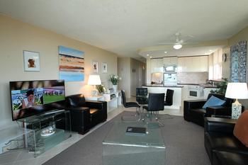 84 The Spit - Accommodation Noosa 105