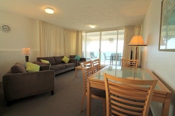 84 The Spit - Accommodation Noosa 111