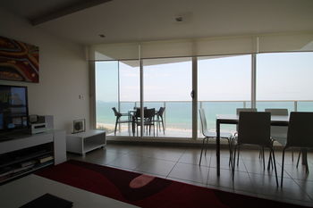 84 The Spit - Accommodation Noosa 113